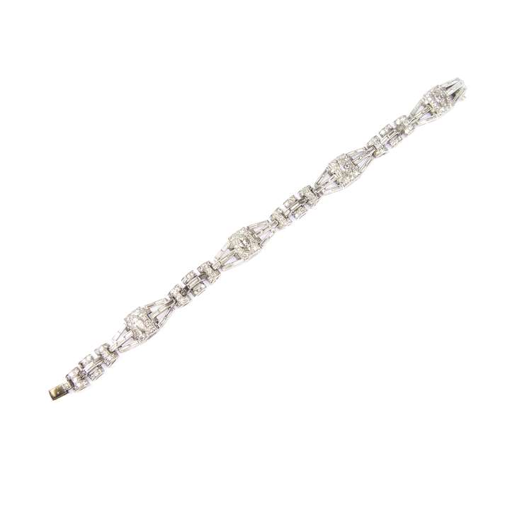 Diamond strap bracelet with baguette line lozenge motifs